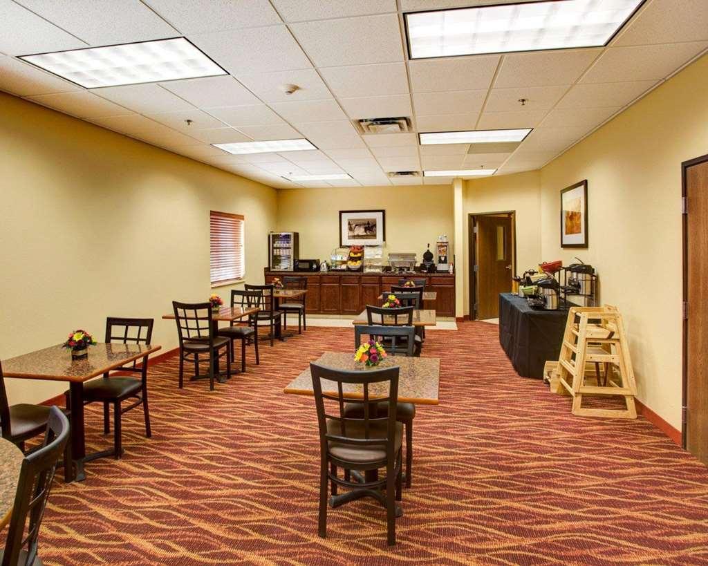 Rodeway Inn & Suites Phillipsburg Restaurant photo